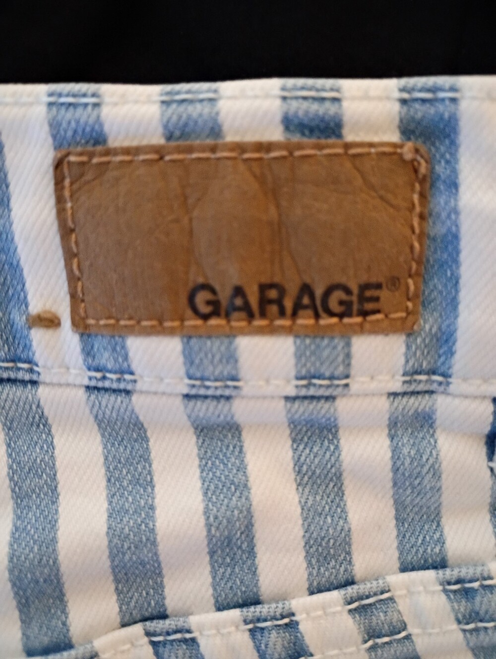 "Garage" High Rise Shorts - Picture 4 of 5